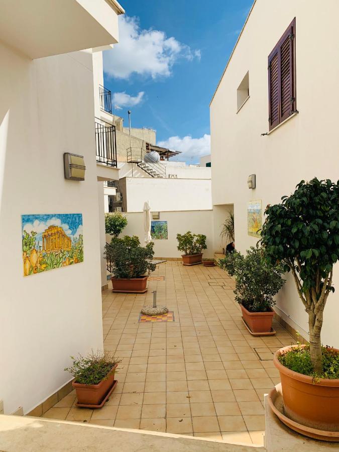 Case Vacanza Vivaldi Marinella di Selinunte Exterior foto