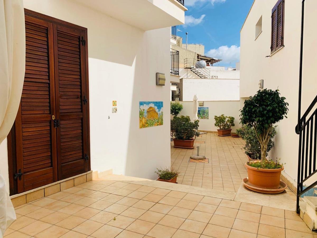 Case Vacanza Vivaldi Marinella di Selinunte Exterior foto